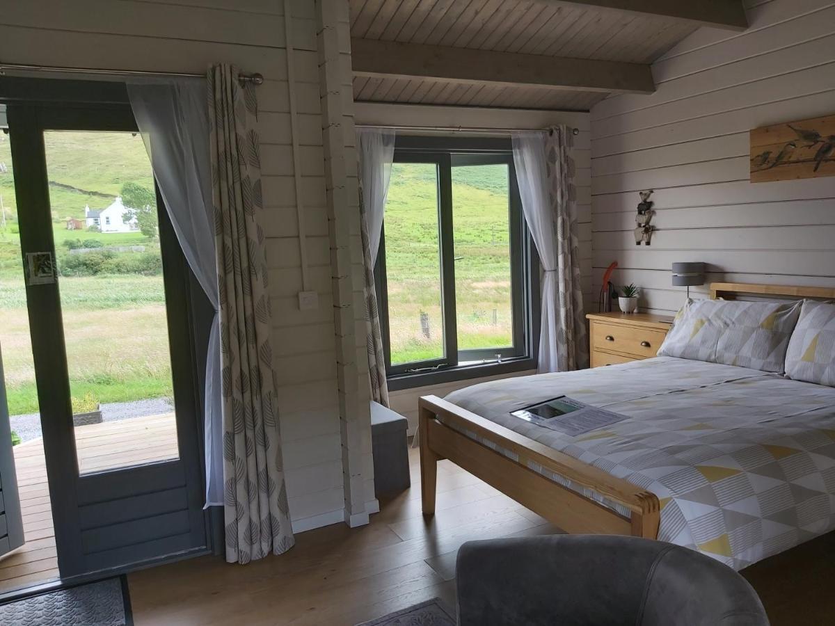 Crofters Cabin Bracadale ภายนอก รูปภาพ