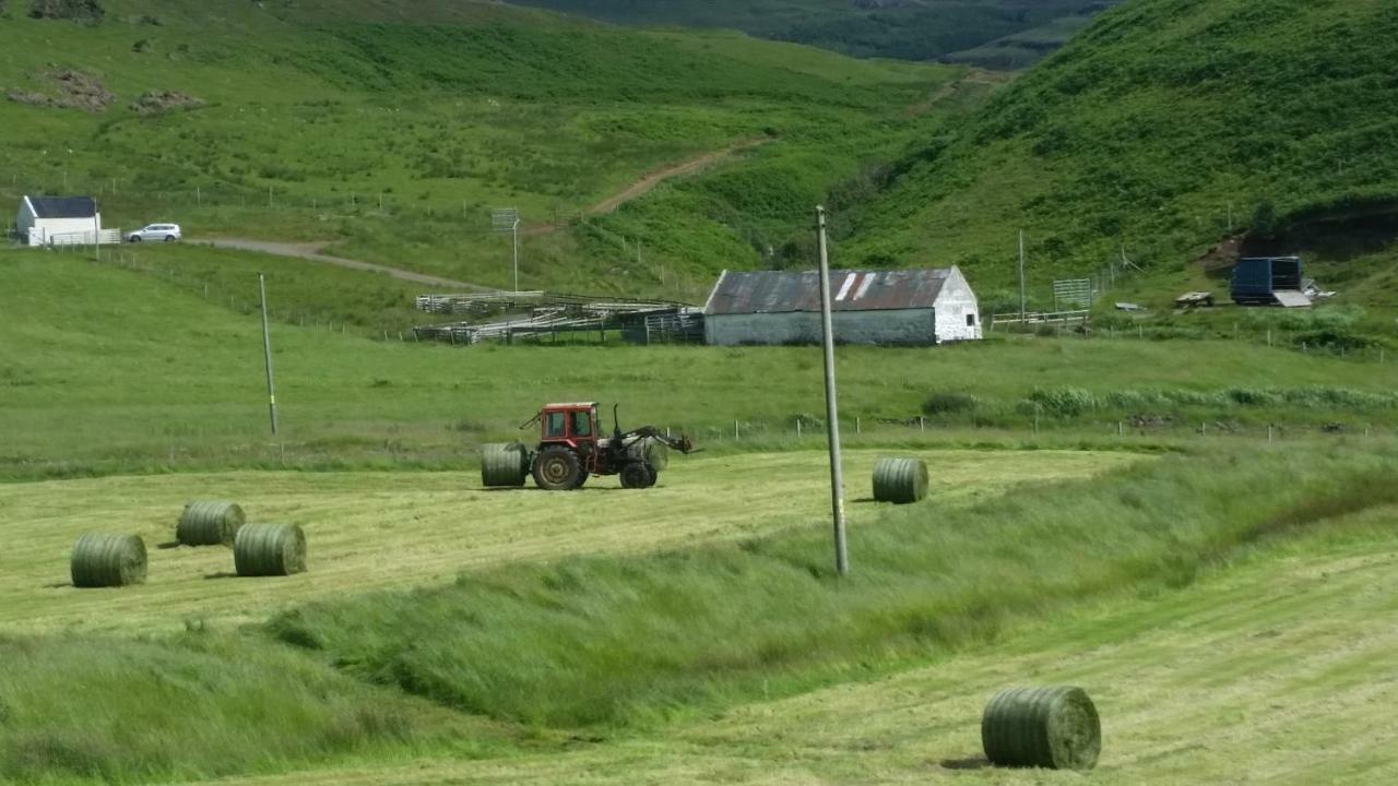 Crofters Cabin Bracadale ภายนอก รูปภาพ